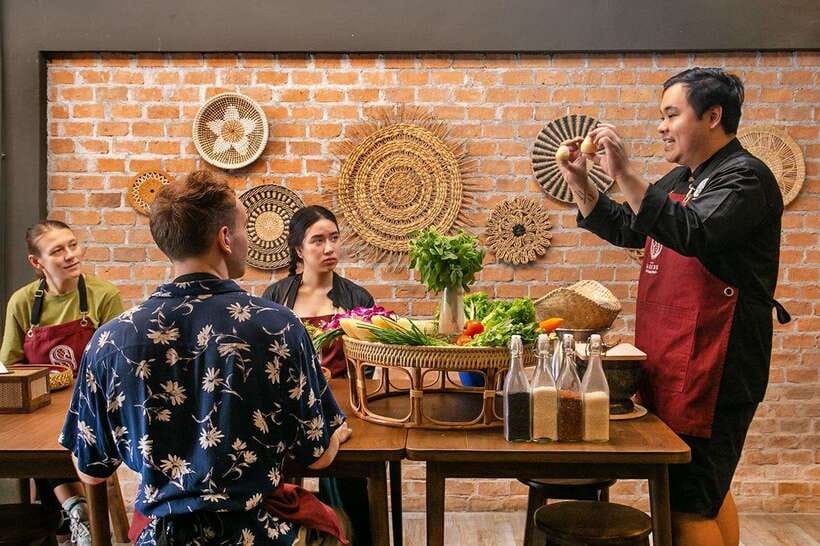 Bangkok: Cooking Class with Market Visit & Tuk Tuk Ride - Key points at a glance