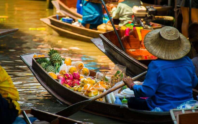 Bangkok: Damnoen Saduak and Train Market with Boat Ride - The Buffalo Café break