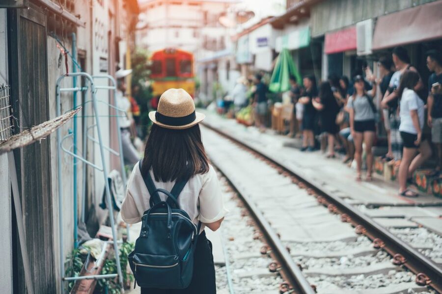 Bangkok: Damnoen Saduak, Train Market & Mahanakhon Day Trip - Key points to know before booking