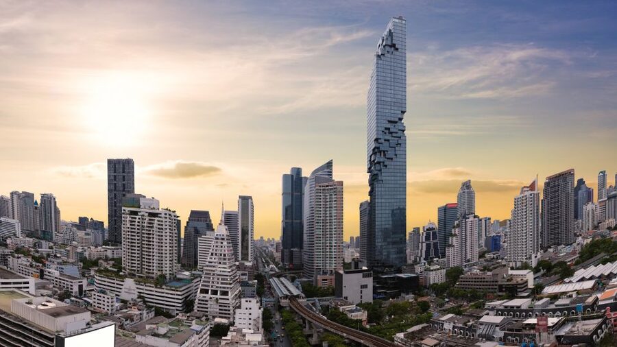 Bangkok: Damnoen Saduak, Train Market & Mahanakhon Day Trip - Practical advice for a smoother day