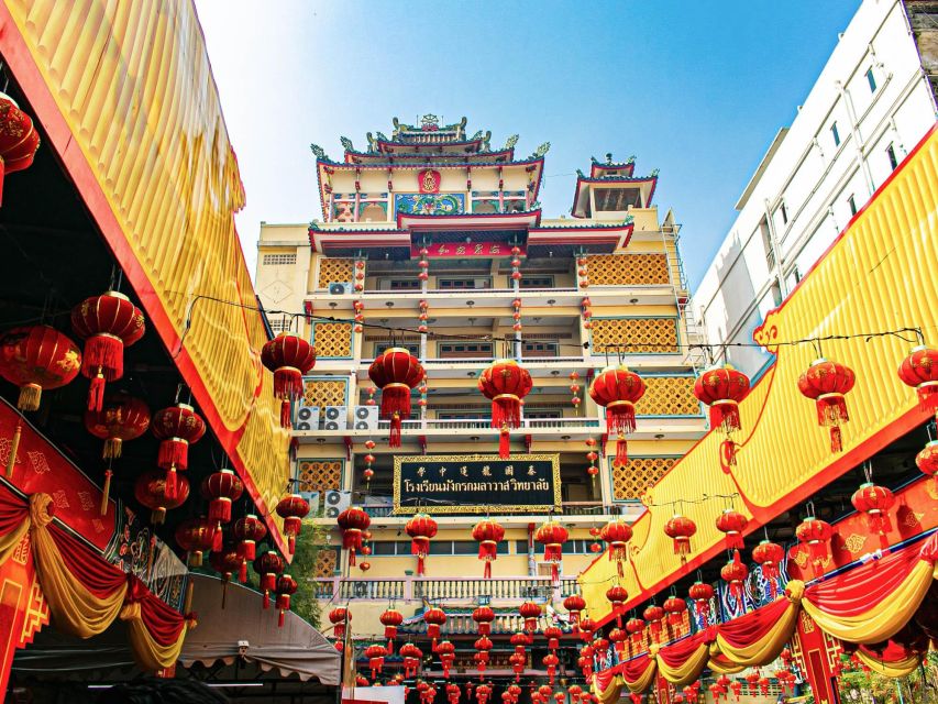 Bangkok: Discover a Taste of Chinatown – 2 Hr Walking Tour - Temples, customs, and a wider view of Chinatown