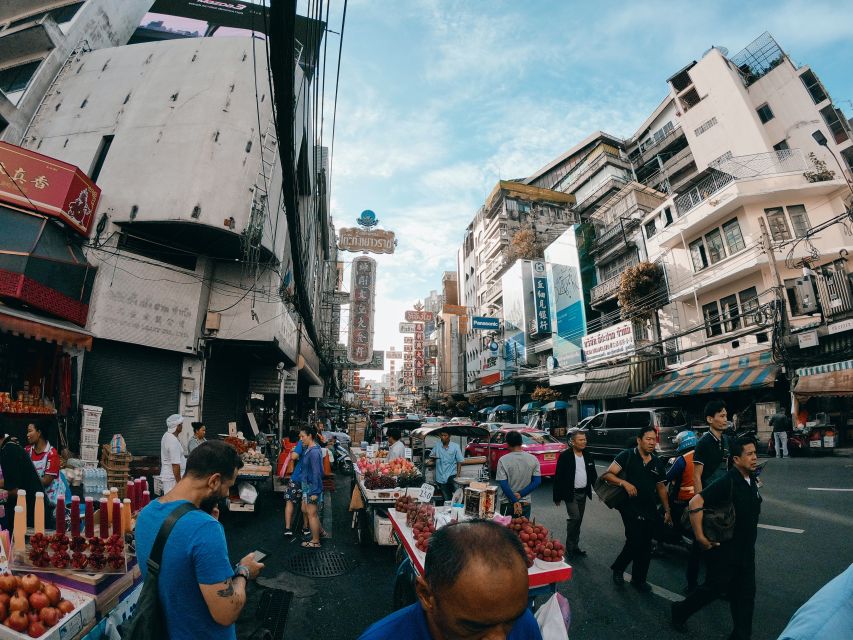Bangkok: Discover a Taste of Chinatown – 2 Hr Walking Tour - Group size, dietary needs, and comfort