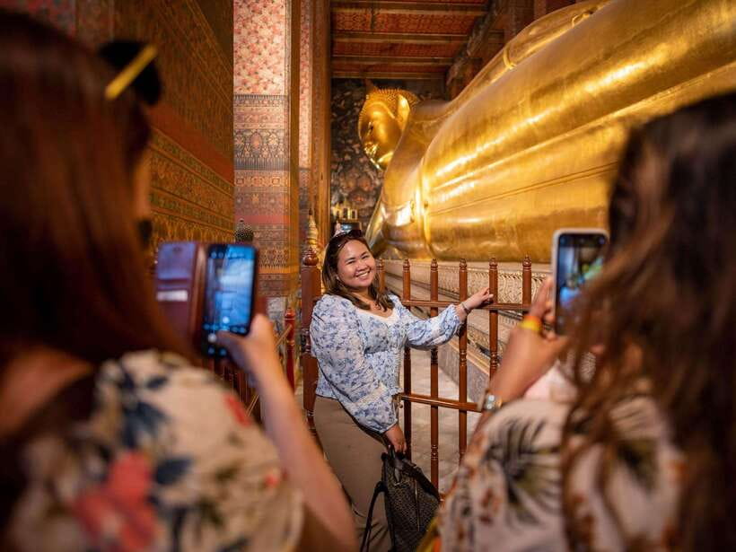 Bangkok: Evening Tour with Wat Arun, Wat Pho & Tuk Tuk Ride - Meeting at Tha Tian Pier