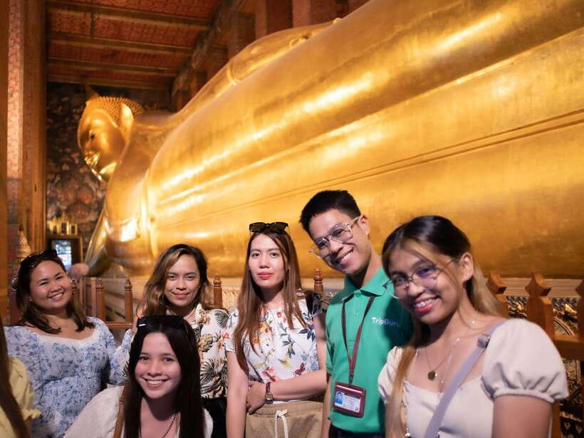 Bangkok: Evening Tour with Wat Arun, Wat Pho & Tuk Tuk Ride - What the guides add