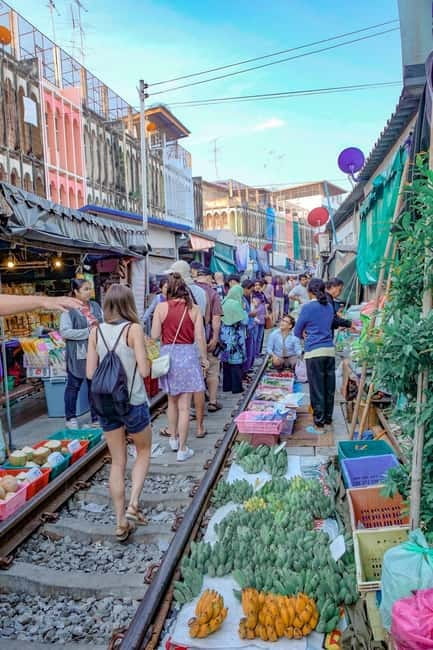 Bangkok: Famous Markets and Dragon Temple Guided Day Tour - What the $28 price really buys you