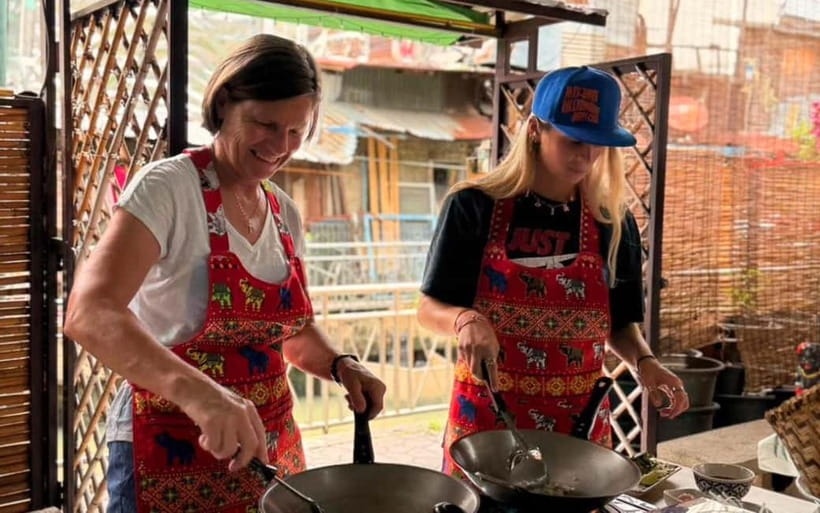 Bangkok: Favourite Thai Flavors Cooking Class by Smart Cook - Key points to know before booking