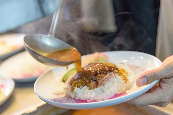 Bangkok Food Tour of Bang Rak with Local Guide - Family kitchens, noodles, and shared plates