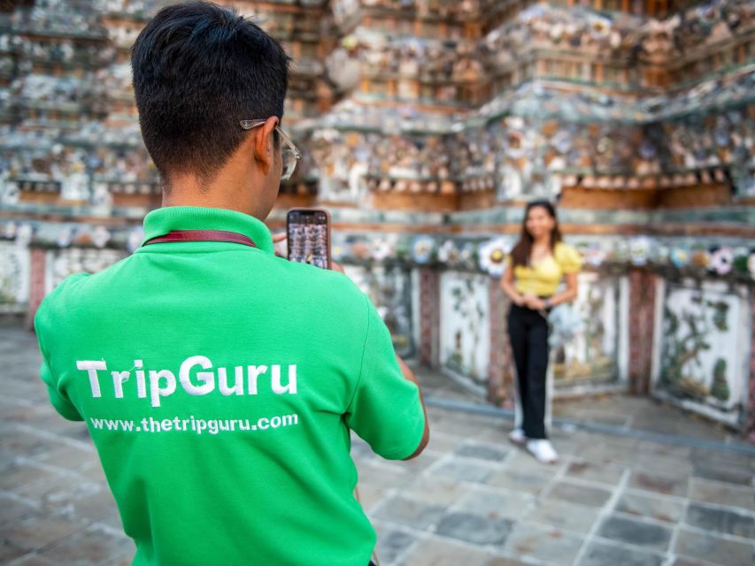 Bangkok: Grand Palace and Wat Arun Guided Walking Tour - Heat, crowds, and the walking load