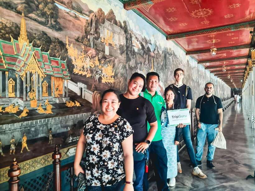 Bangkok: Grand Palace and Wat Phra Kaew Guided Walking Tour - What the guides add