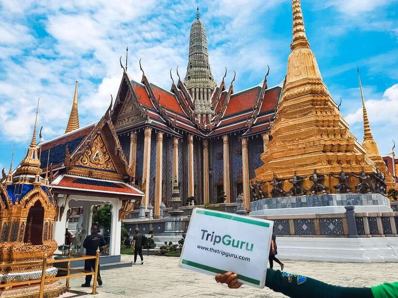 Bangkok: Grand Palace and Wat Phra Kaew Guided Walking Tour - Who should book this walking tour?
