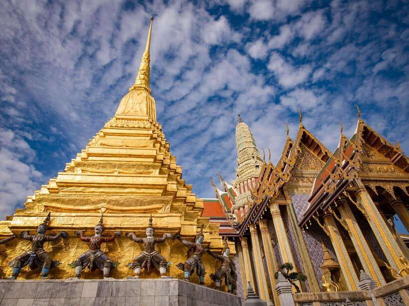 Bangkok: Grand Palace and Wat Phra Kaew Guided Walking Tour - Inside the Grand Palace compound