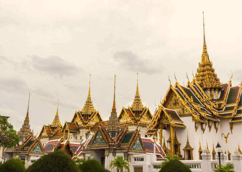 Bangkok: Grand Palace & Emerald Buddha Entry with Audioguide - The Khon performance at Sala Chalermkrung Royal Theater