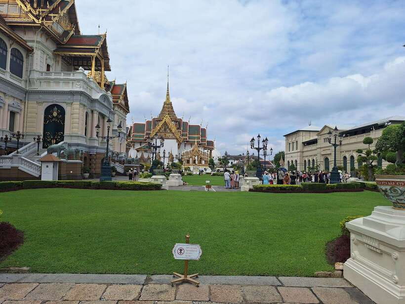 Bangkok Grand Palace & Emerald Buddha Flexible Pass w/ Audio - How much walking and planning to expect