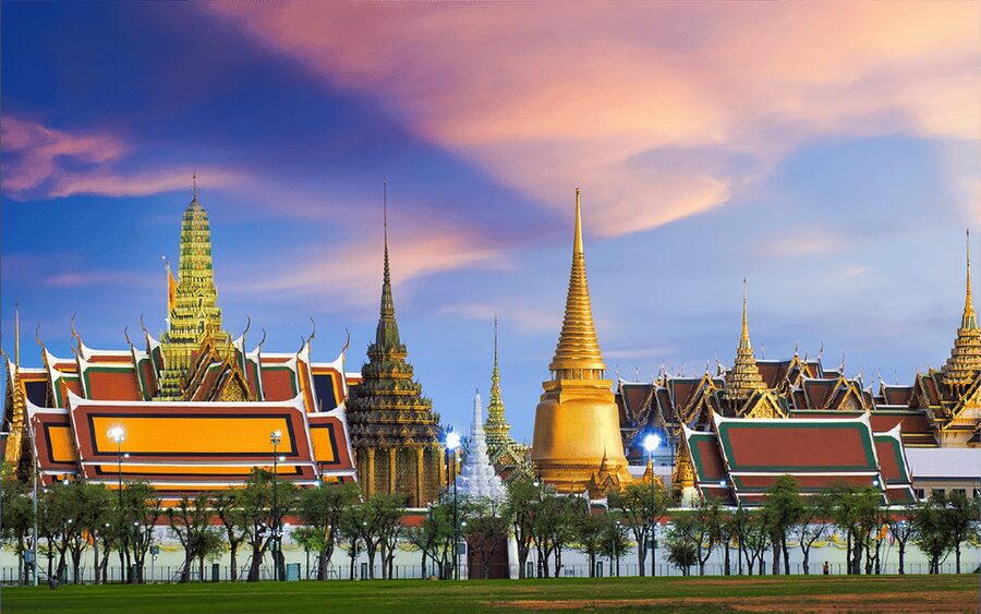 Bangkok: Grand Palace Skip-the-Line Entry Ticket - Building a sensible one-day plan