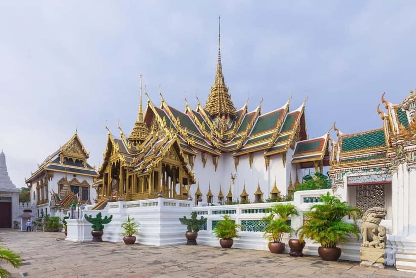Bangkok: Grand Palace, Wat Pho, Wat Arun Sacred & Local Tour - The real cost and overall value