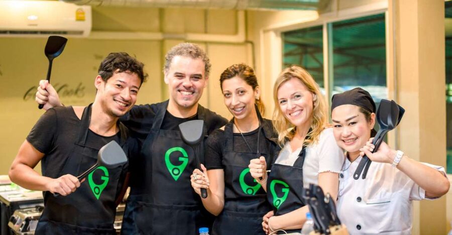 Bangkok: Half-Day Thai Cooking Class in Bangrak District - Why the morning option is worth choosing