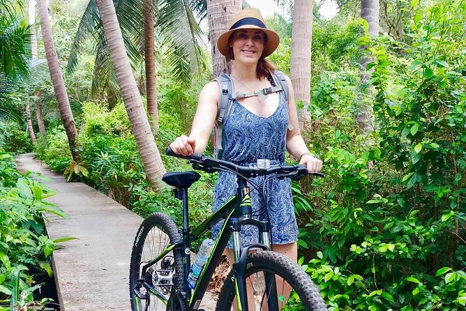 Bangkok Jungle Bike Tour - Hotel-pickup & Lunch - Lunch beside the river
