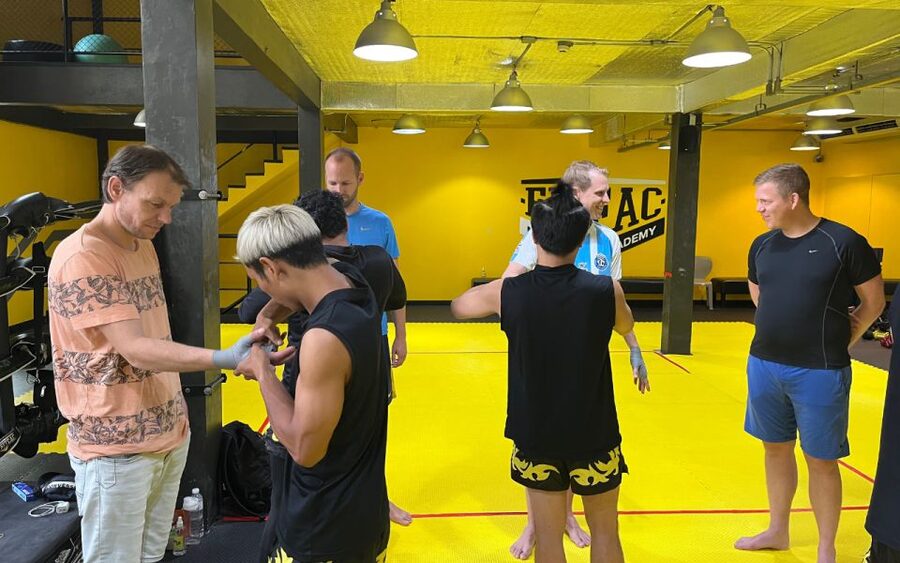 Bangkok: Learn 1-1 Muay Thai + Free Muaythai Shorts & Pickup - What the 60-minute Muay Thai session is really like
