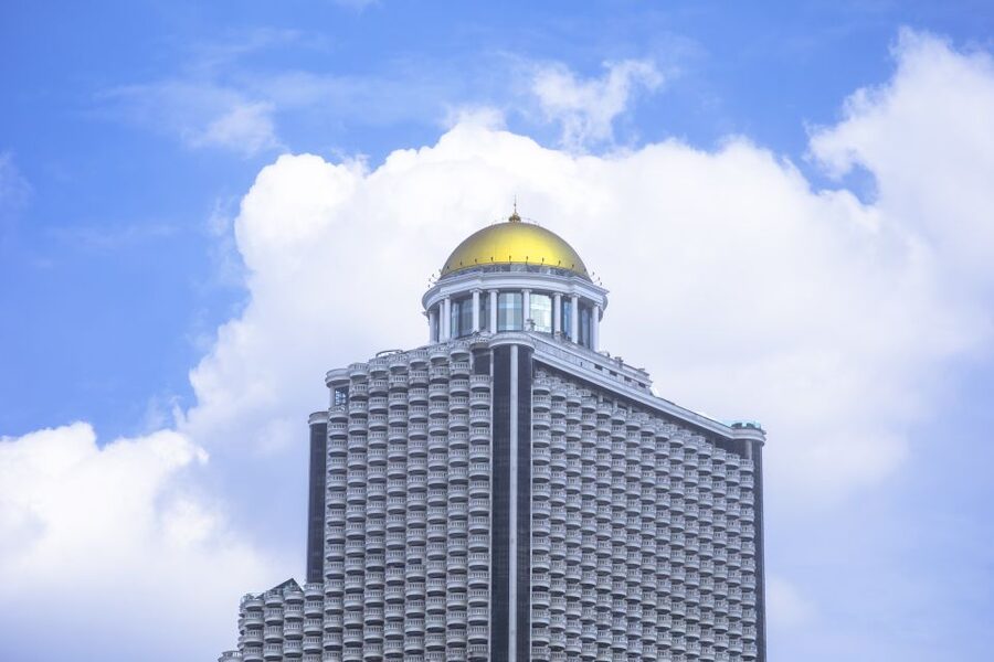 Bangkok: Lebua Rooftop Bar Reservation & Round-Trip Transfer - Why the Lebua rooftop experience is famous