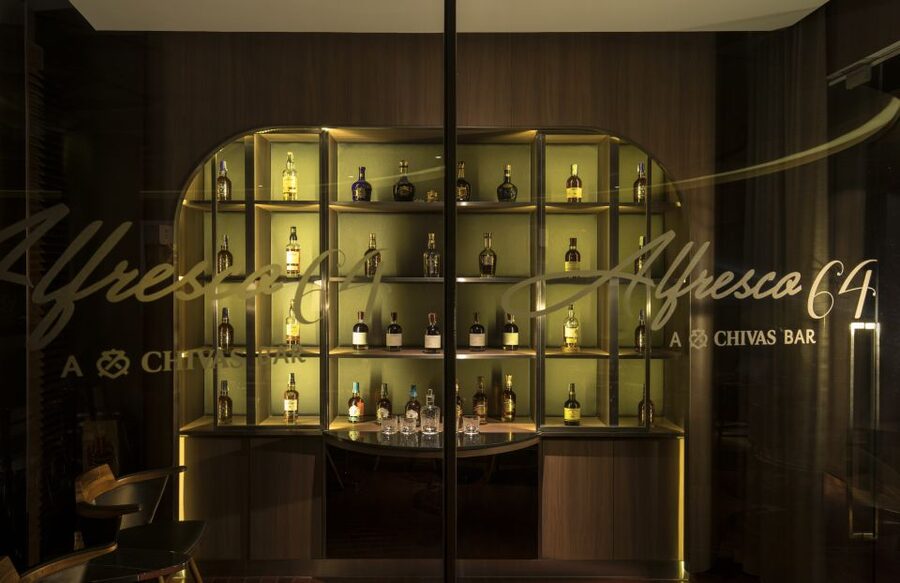 Bangkok: Lebua Rooftop Bar Reservation & Round-Trip Transfer - Lebua No.3 on the 52nd floor