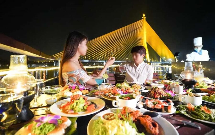 Bangkok: Luxury White Sunset or Dinner Cruise with Beer - Starting at Asiatique Dock 7