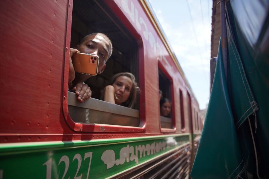 Bangkok: Maeklong Railway Market & Floating Market Tour - Who will enjoy this tour most?