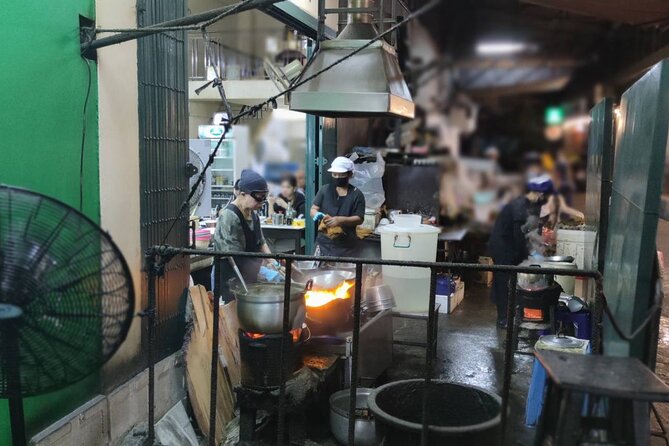 Bangkok: Michelin Guide Street Food Tour by Tuk Tuk - Nai Ek’s rolled noodles and the appeal of a simple dish