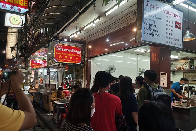 Bangkok: Michelin Guide Street Food Tour by Tuk Tuk - Jay Fai, Michelin attention, and what you actually pay for