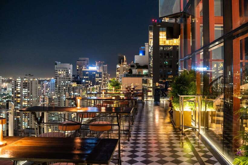 Bangkok: Mojjo Rooftop Lounge & Bar Food & Beverage Package - Sunset, music, and the right kind of night out
