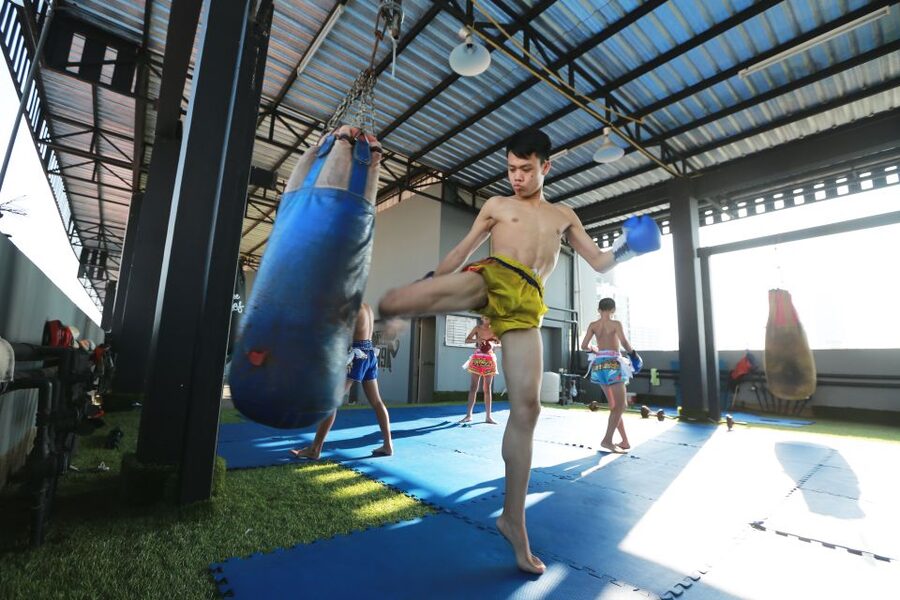 Bangkok: Muay Thai Boxing Class for Beginners - A Bangkok workout with a rooftop view