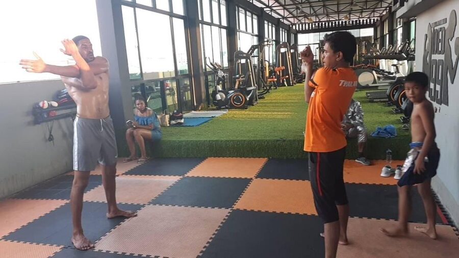 Bangkok: Muay Thai Boxing Class for Beginners - How hard is the workout?