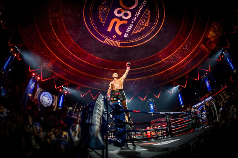 Bangkok: Muay Thai Boxing Tickets at Rajadamnern Stadium - Food, drinks, and the VIP choice