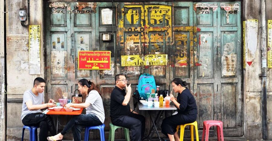 Bangkok: Must things to see in China town, Small group - Why a walking tour works so well in Chinatown