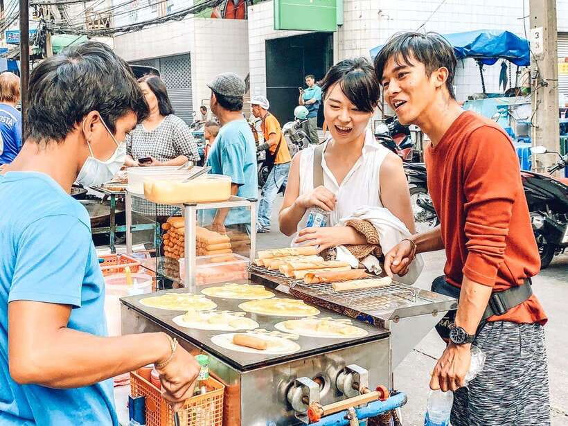 Bangkok: Must-Try Hidden Bike & Food Experience - The home-cooked meal that gives the tour its character
