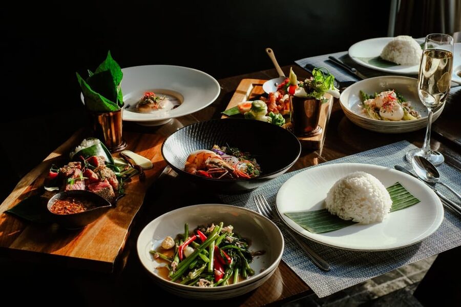 Bangkok: Nimitr Rooftop by 137 Pillars - Booking tips for a smoother evening