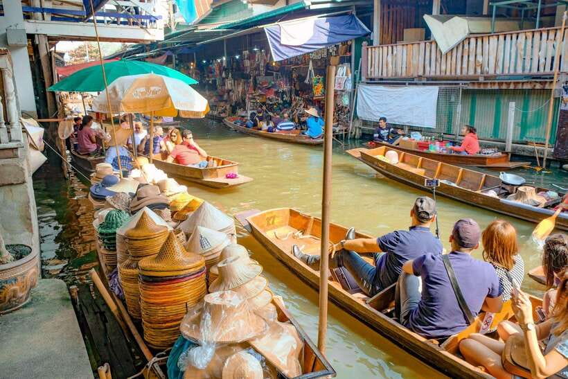 Bangkok: Railway and Floating Market Tour with Dragon Temple - What the $16 price really covers