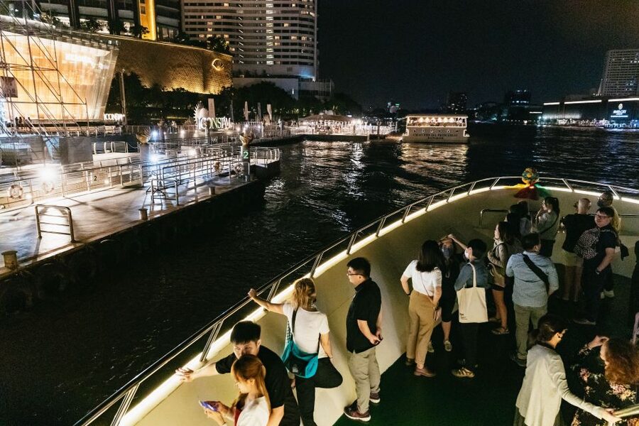 Bangkok: River Dinner Cruise on the Chao Phraya Princess - Why Bangkok is best seen from the Chao Phraya at night
