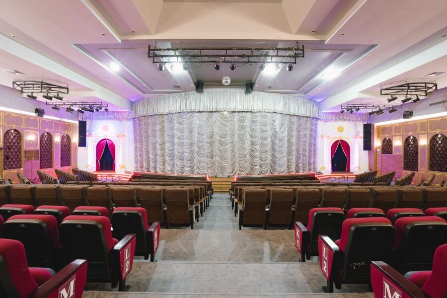 Bangkok: Skip-the-Line Golden Dome Cabaret Show Tickets - Should you book the Golden Dome Cabaret?