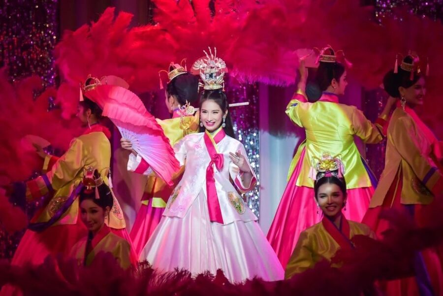Bangkok: Skip-the-Line Golden Dome Cabaret Show Tickets - Small planning details that make a difference