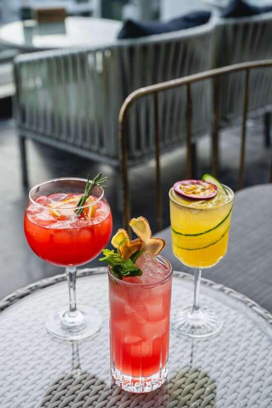 Bangkok: Sky on 20 Rooftop Bar With Free Flow Drinks - Arriving above Sukhumvit at Sky on 20