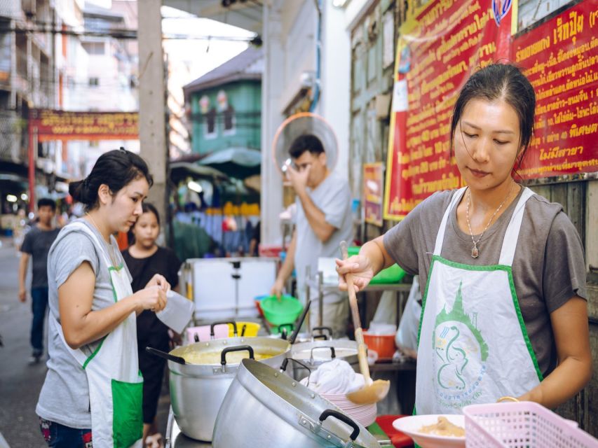 Bangkok: Talad Noi Hidden Gems & Street Food Adventure - Duck Noodles and Uncle Pom’s Pad Thai