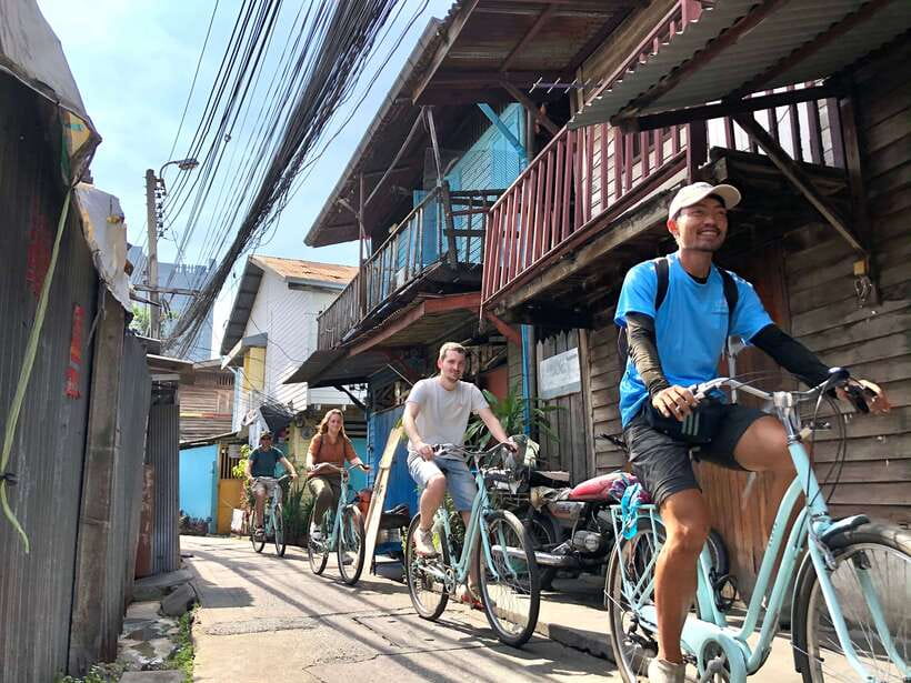 Bangkok: Temples, Canals & Local Life Bike Tour - Wat Khun Chan offers a quieter temple visit