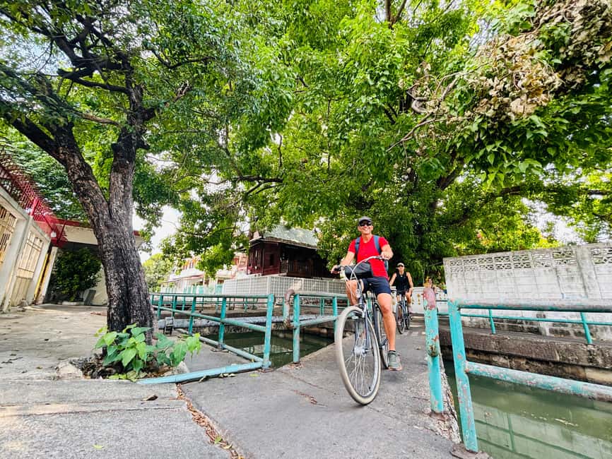 Bangkok: Temples, Canals & Local Life Bike Tour - Guides make the difference