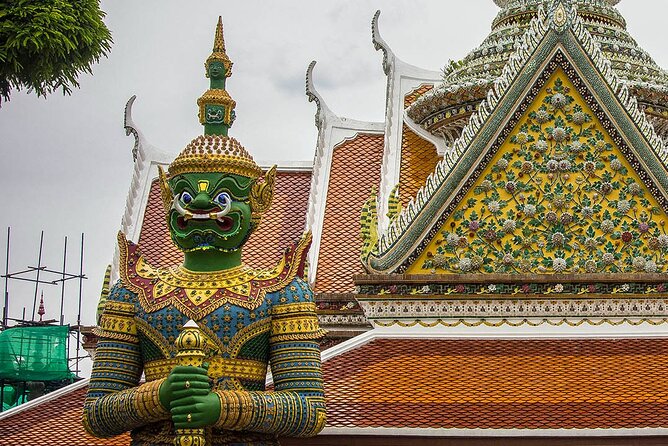 Bangkok Temples Tour - Wat Suthat and the final temple visit