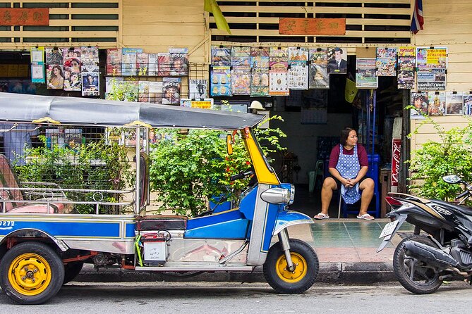 Bangkok Temples Tour - Food, clothing, and useful preparation