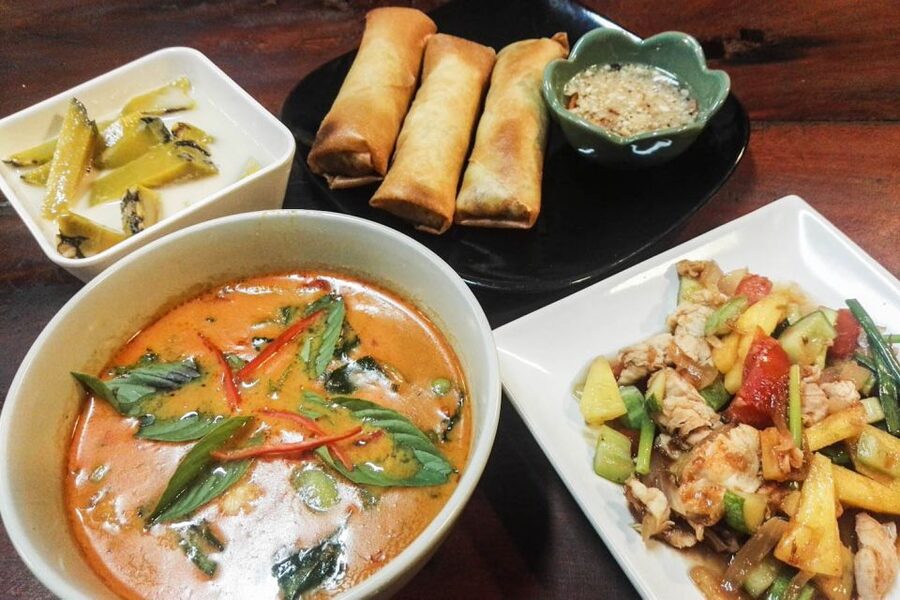 Bangkok: Thai Cooking Class and Onnuch Market Tour - Morning or afternoon class?