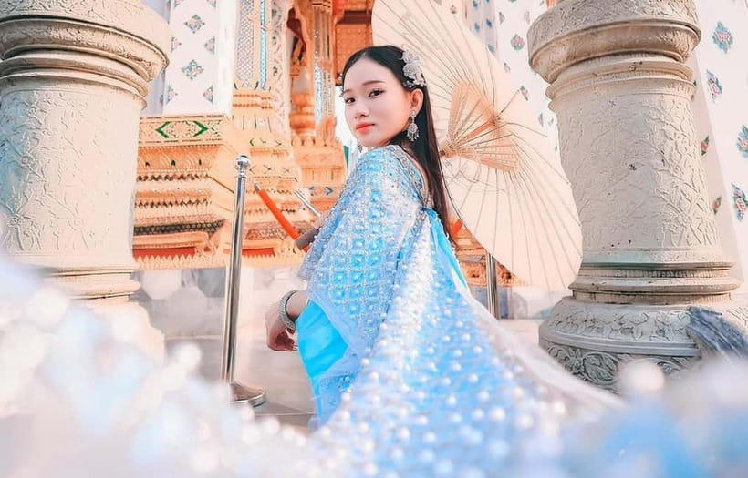 Bangkok: Thai Costume Rental + Hairdo, Makeup & Accessories - Accessories that make the photos work