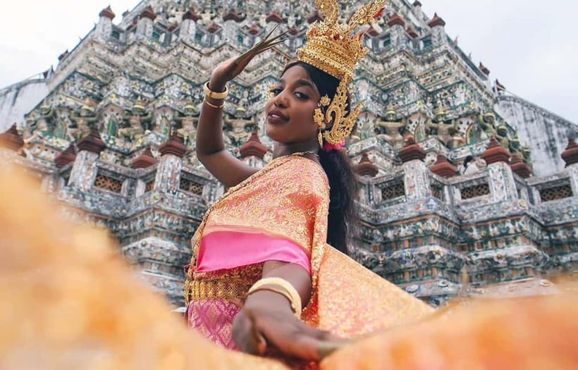 Bangkok: Thai Costume Rental + Hairdo, Makeup & Accessories - Why the location changes the value