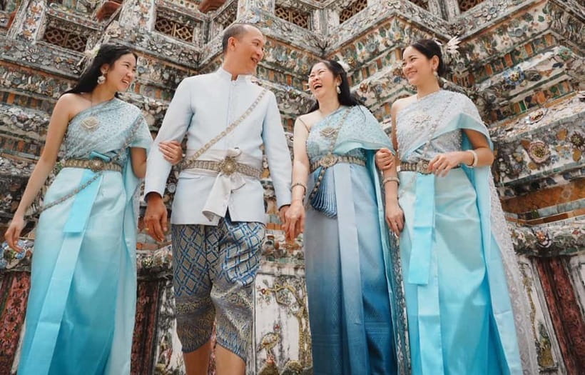 Bangkok: Thai Costume Rental + Hairdo, Makeup & Accessories - Planning your temple day around the 8:30 to 16:00 window