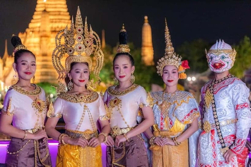 Bangkok: The Newest Luxury 5-Star Bangkok Chao Phraya Cruise - What happens before the boat leaves